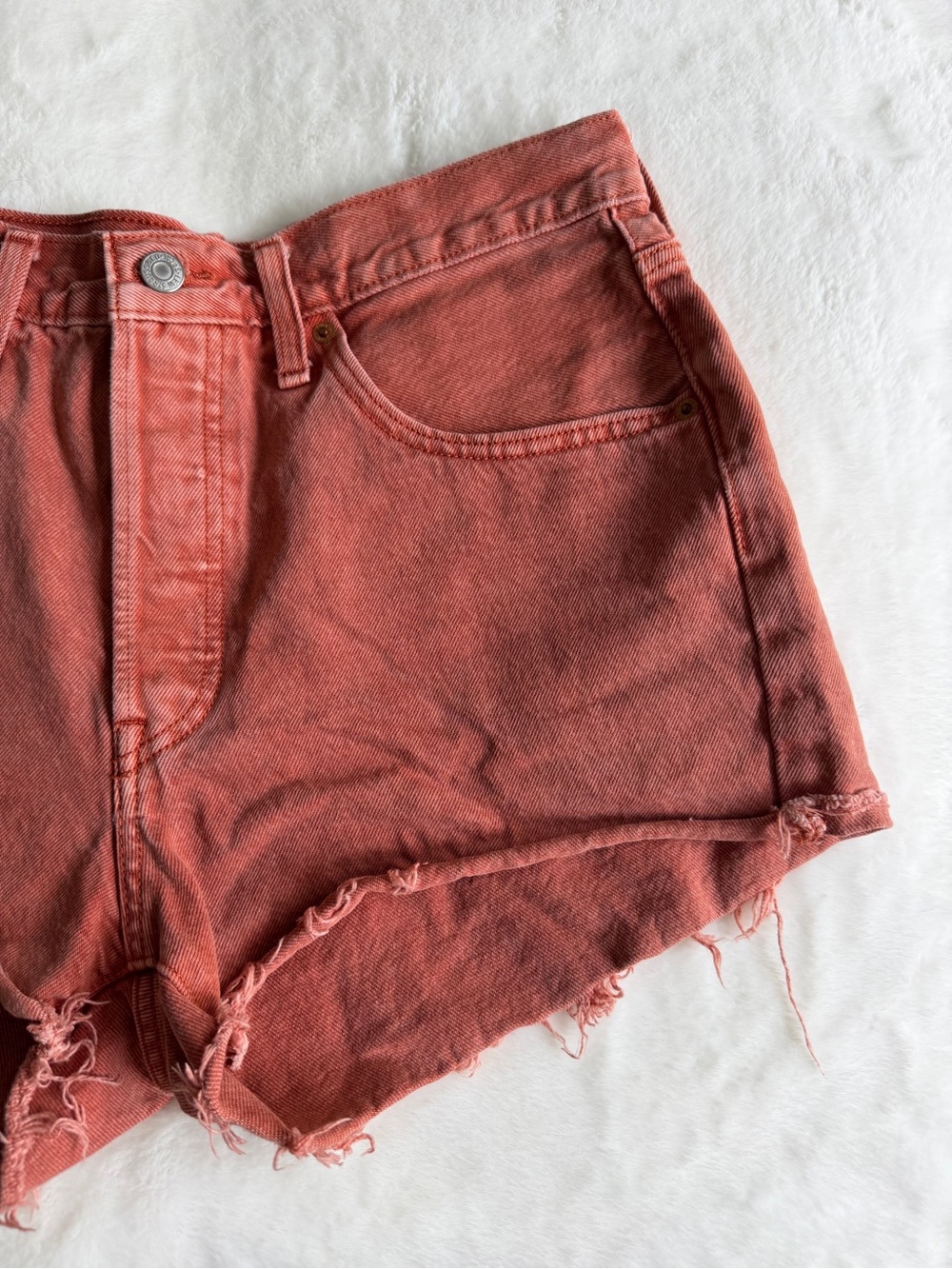Levi’s 501 Denim Shorts Salmon Pink Size 30 - Picture 2 of 10